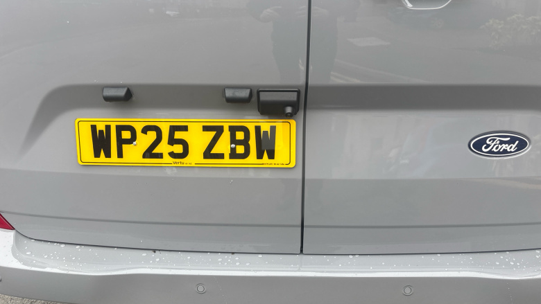 Ford Transit Custom 320 L1 Diesel Fwd 2.0 EcoBlue 136ps H1 Double Cab Van Limited Auto